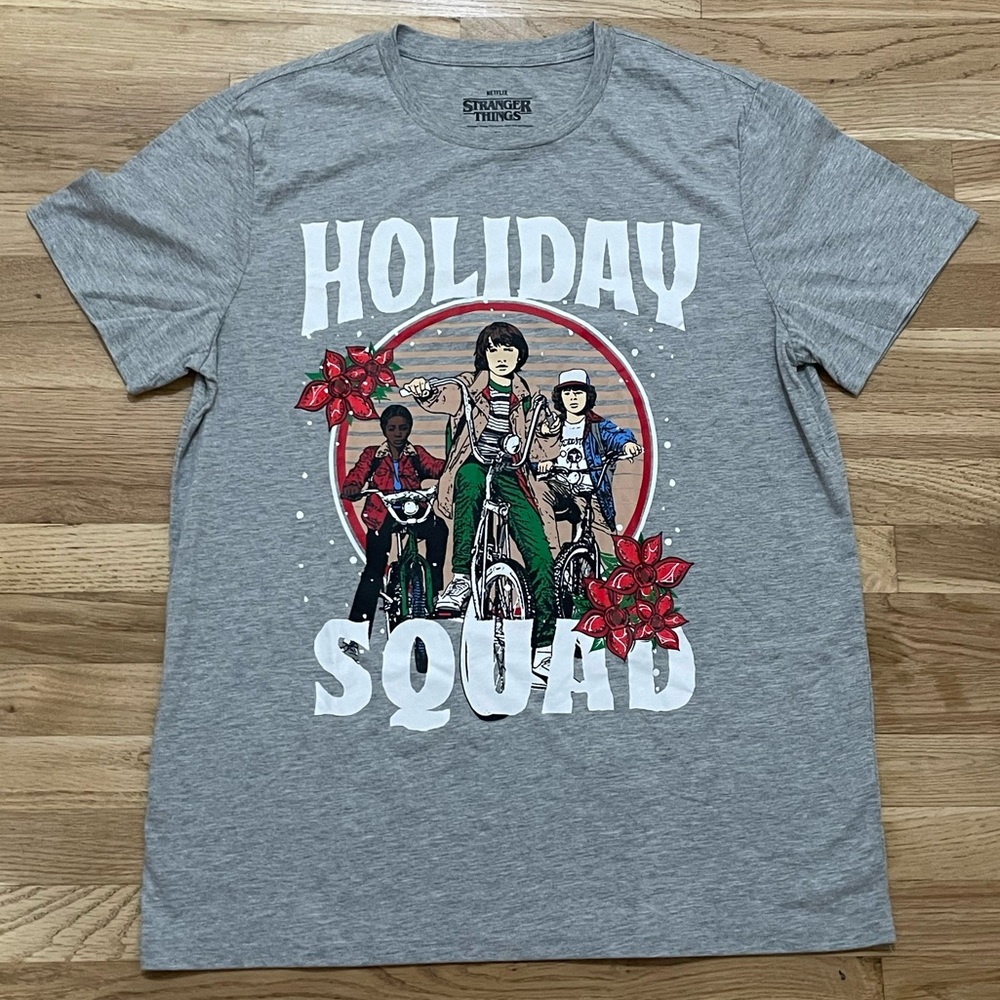 Stranger Things Holiday Squad Gray T-Shirt size XL